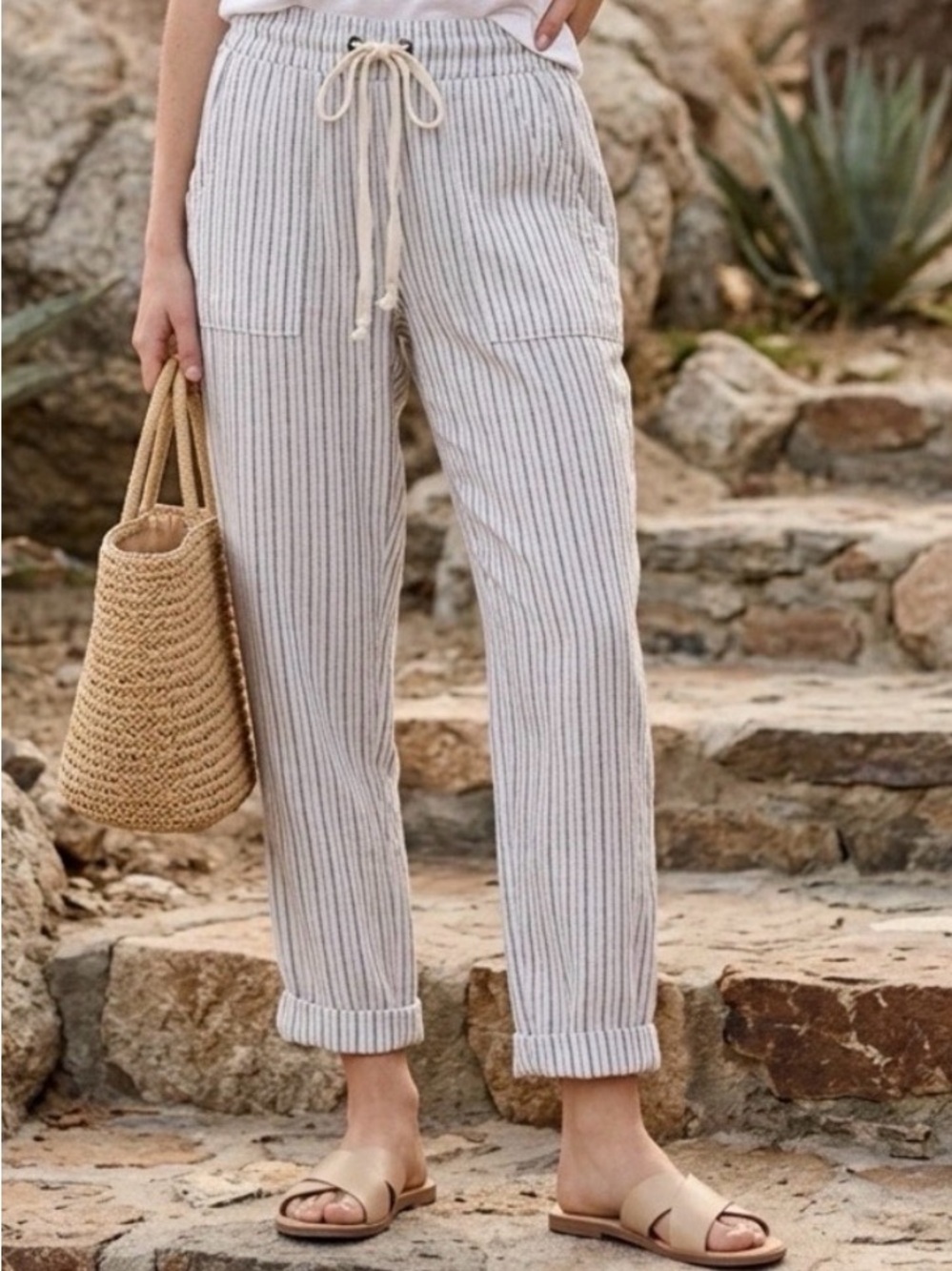 Athleta Women’s Linen White and Gray Striped Drawstring Pants Size 0 petite